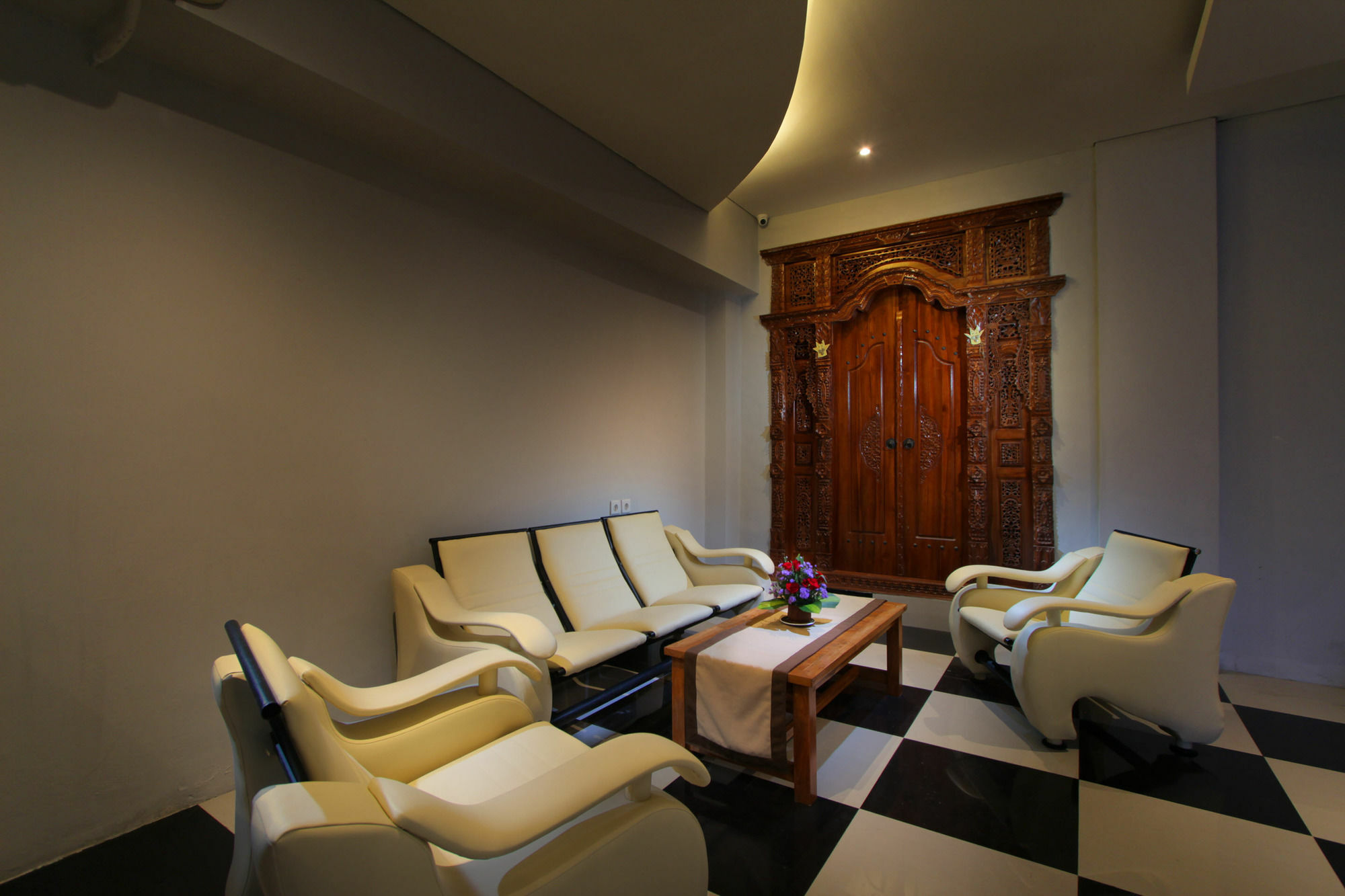 Sand Beach Luxury Living Кута Экстерьер фото